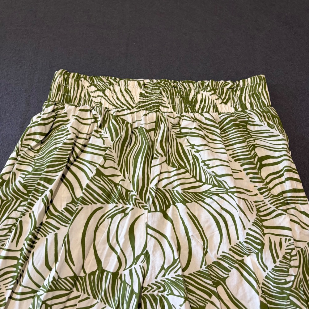Marled Wide Leg Pants Womens M Green Leaf Print Smocked Waist Travel Pull On - Picture 2 of 6